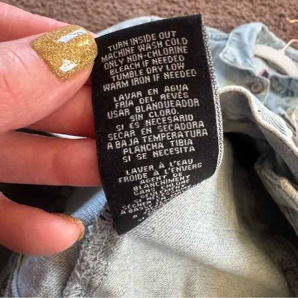 BoomBoom Jeans Jacket Denim Blue Shredded Distressed Denim Button Front Pocket M - Picture 7 of 9